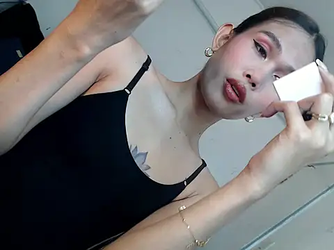 Beautiful Mistakexxx online show from November 7, 2025, 3:44 am