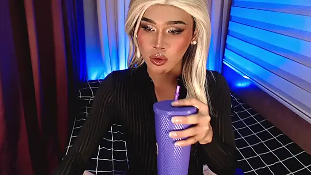 Snapshot of _tipsandchips chatting on November 2, 2025, 2:22 pm tipsandchips online show from November 2, 2025, 2:22 pm