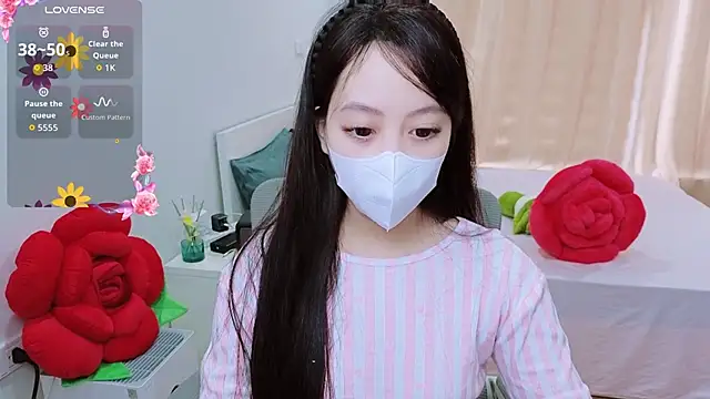 -MinaYoung- online show from November 20, 2025, 2:56 am