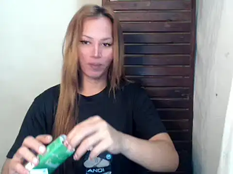 Snapshot of isabellabigcock06 chatting on September 29, 2025, 1:28 pm isabellabigcock06 online show from September 29, 2025, 1:28 pm