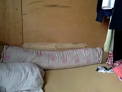 SteveFoxxe online show from November 24, 2025, 12:21 am