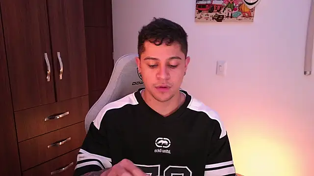 domsantiago  online show from October 25, 2025, 1:27 am