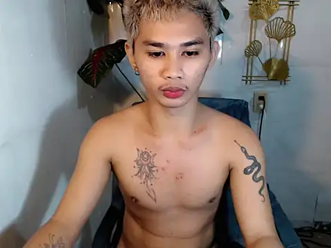 asianhardcock25 online show from April 2, 2026, 12:12 pm