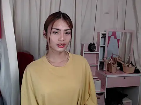 miss-miya online show from October 30, 2025, 2:47 pm