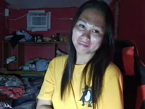 urchekaiisweetcummer online show from October 6, 2025, 5:46 pm