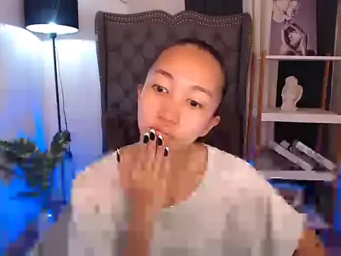 Snapshot of Sweet_kittyxx chatting on October 22, 2025, 5:07 am Sweet kittyxx online show from October 22, 2025, 5:07 am