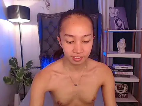 Snapshot of Sweet_kittyxx chatting on February 20, 2026, 8:16 am Sweet kittyxx online show from February 20, 2026, 8:16 am