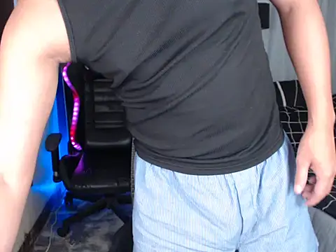 alexsuckable01 online show from May 15, 2026, 11:36 pm
