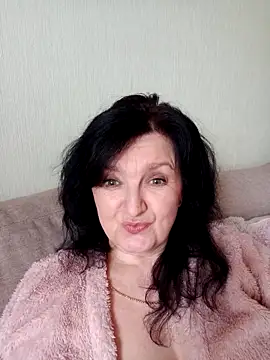 MilaSky4701 online show from April 3, 2026, 2:45 pm