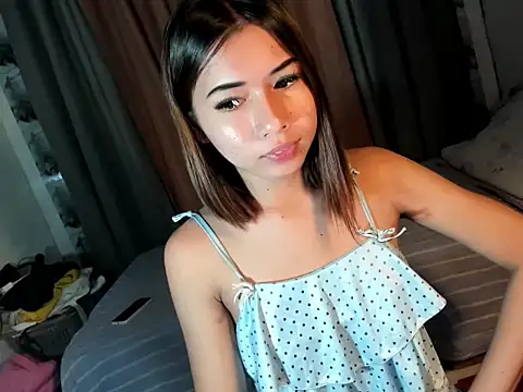 Snapshot of Naughtychen18 chatting on November 7, 2025, 12:15 am Naughtychen18 online show from November 7, 2025, 12:15 am