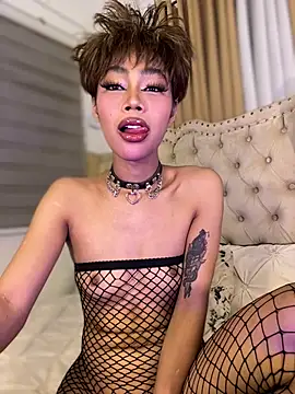 Innocent yanixx69 online show from July 28, 2026, 3:54 pm
