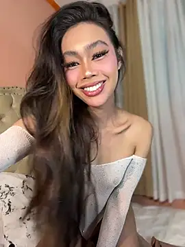 Innocent yanixx69 online show from August 9, 2026, 4:24 pm