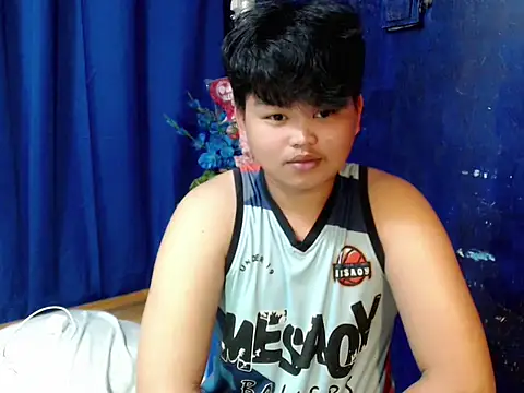 Reynelcock online show from January 8, 2026, 4:13 pm