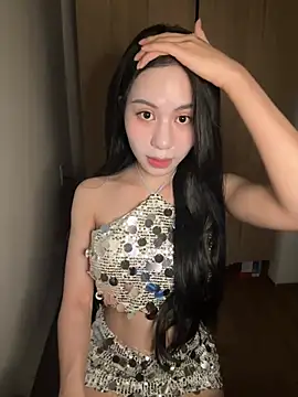 Snapshot of -katinat- chatting on July 10, 2026, 3:12 pm -katinat- online show from July 10, 2026, 3:12 pm