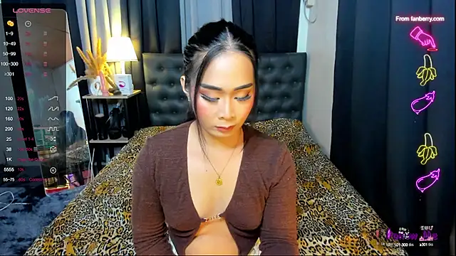 Snapshot of AngeliqueSolace chatting on September 10, 2025, 6:07 pm AngeliqueSolace online show from September 10, 2025, 6:07 pm