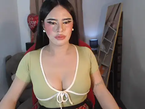 RebeccaTs online show from April 28, 2026, 11:14 am