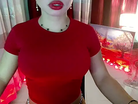 Snapshot of lover_girl143 chatting on February 23, 2026, 4:07 pm lover girl143 online show from February 23, 2026, 4:07 pm