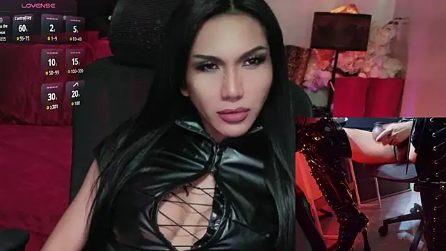 Snapshot of JadeScarlet_LoveLace chatting on May 23, 2026, 8:30 pm JadeScarlet LoveLace online show from May 23, 2026, 8:30 pm