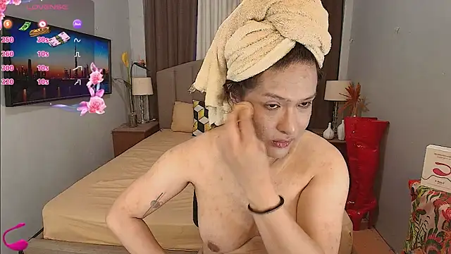 Snapshot of EvaTheMistress chatting on October 8, 2025, 2:57 am EvaTheMistress online show from October 8, 2025, 2:57 am