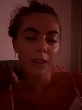 Snapshot of YoungLeo2006 chatting on October 3, 2025, 6:42 pm YoungLeo2006 online show from October 3, 2025, 6:42 pm