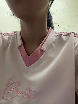 meomeo2k6 online show from October 19, 2025, 6:38 am