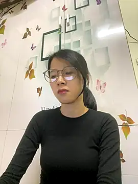 meomeo2k6 online show from November 1, 2025, 5:25 am