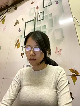 meomeo2k6 online show from November 2, 2025, 5:23 am