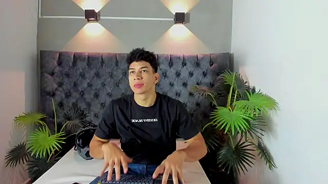 ALAN REDINGER online show from October 17, 2025, 1:13 pm