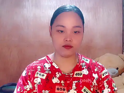  Lylia online show from April 17, 2026, 3:20 am