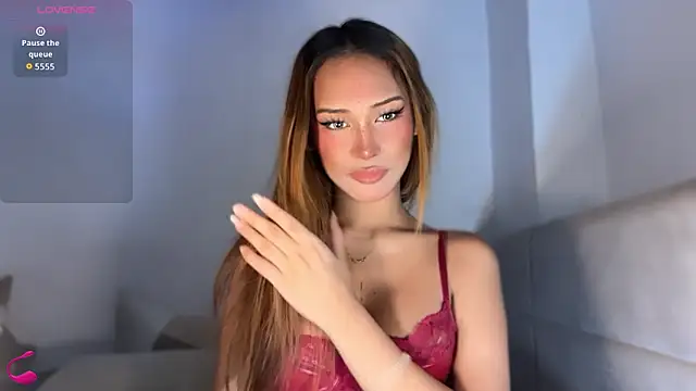 Snapshot of majestic_princesslei1 chatting on May 10, 2026, 2:26 am majestic princesslei1 online show from May 10, 2026, 2:26 am