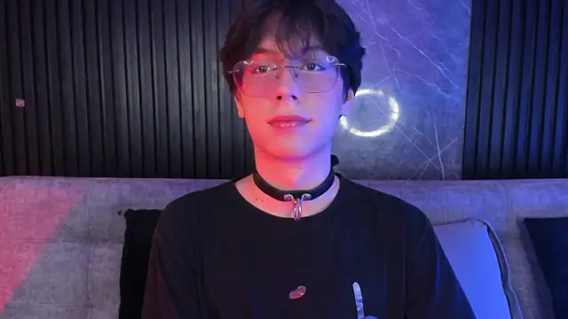 Snapshot of luixdust_ chatting on October 29, 2025, 5:28 am luixdust online show from October 29, 2025, 5:28 am