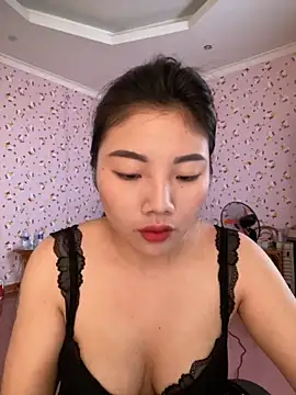 Snapshot of D2sweet chatting on October 23, 2025, 3:38 am D2sweet online show from October 23, 2025, 3:38 am