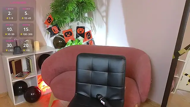 Mary Lane  online show from October 20, 2025, 8:09 pm