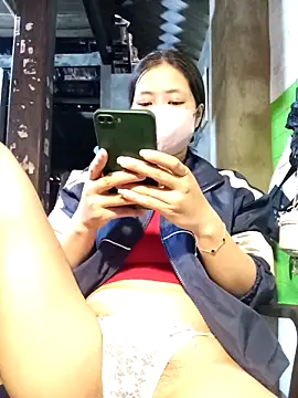 Snapshot of Venessa chatting on March 25, 2026, 1:28 am Venessa online show from March 25, 2026, 1:28 am