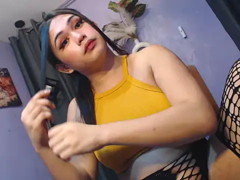 urlovelysandra online show from November 10, 2025, 12:21 pm