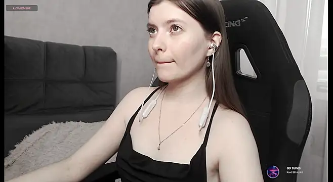 Snapshot of cute_elfy_ chatting on November 7, 2025, 1:59 pm cute elfy online show from November 7, 2025, 1:59 pm