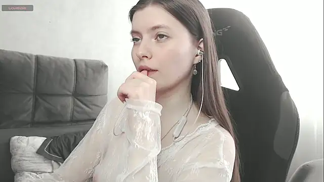 Snapshot of cute_elfy_ chatting on October 30, 2025, 11:19 am cute elfy online show from October 30, 2025, 11:19 am