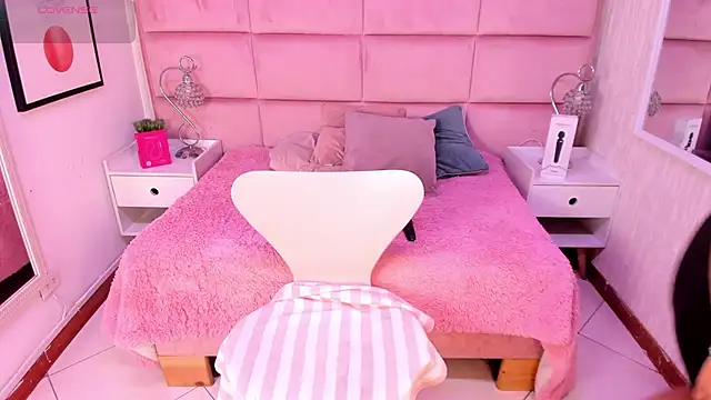 Janah Myers online show from February 28, 2026, 12:49 pm