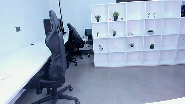 megan bigboobs  online show from November 2, 2025, 11:26 am