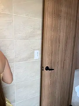 Snapshot of Nikii__ chatting on October 30, 2025, 1:20 pm Nikii online show from October 30, 2025, 1:20 pm