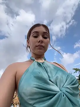 Snapshot of Nikii__ chatting on November 11, 2025, 8:03 pm Nikii online show from November 11, 2025, 8:03 pm