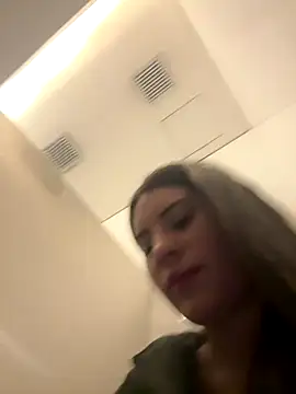 Isabella21  online show from November 6, 2025, 12:14 am