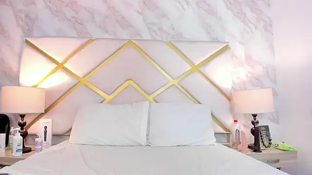 LorenBeiker- online show from January 13, 2026, 11:25 am