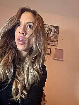 Miss J888 online show from November 26, 2025, 10:54 pm