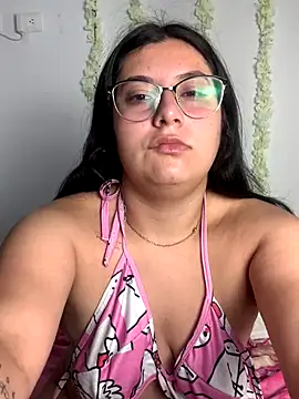 Snapshot of Velma_star chatting on December 22, 2025, 11:43 am Velma star online show from December 22, 2025, 11:43 am