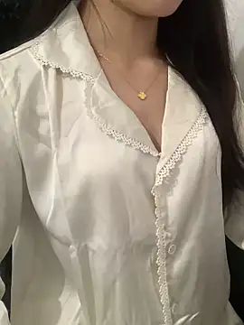 JennyQueen18 online show from October 15, 2025, 3:09 pm