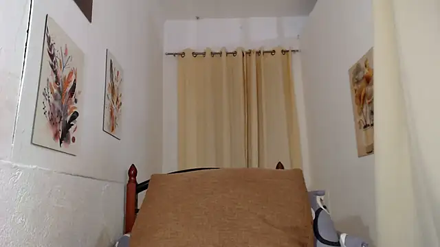 Snapshot of wetcockapple chatting on January 13, 2026, 6:56 pm wetcockapple online show from January 13, 2026, 6:56 pm