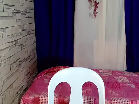 Snapshot of Simi_Ipit chatting on May 22, 2026, 5:05 am Simi Ipit online show from May 22, 2026, 5:05 am