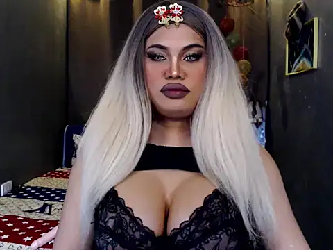 KitSmithCumerr online show from December 17, 2025, 2:38 am