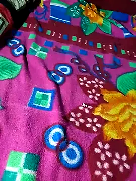 only-injoy online show from November 10, 2025, 4:23 pm